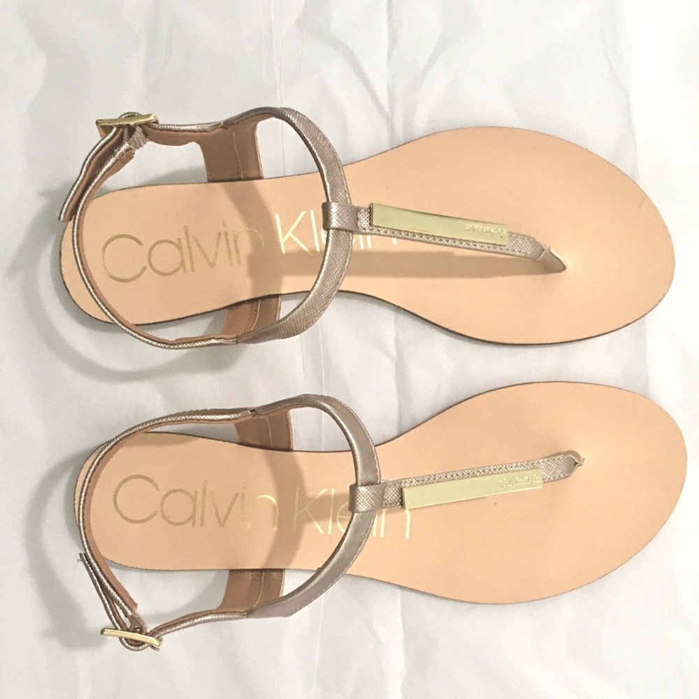 Calvin Klein Samira Metallic Gold Thong Sandal 7.5